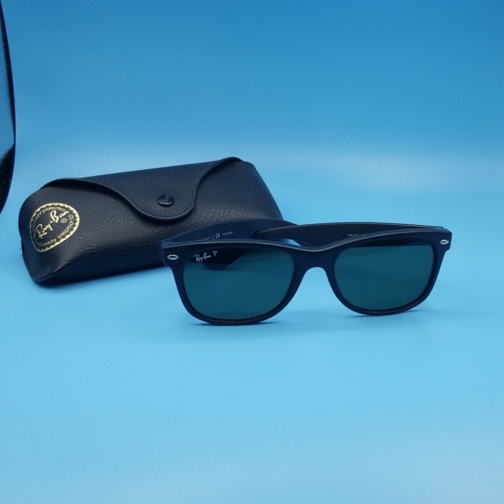 RayBan New Wayfarer Polarized Sunglasses and case